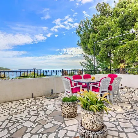 Διαμέρισμα Family Friendly Seaside - 2010 *