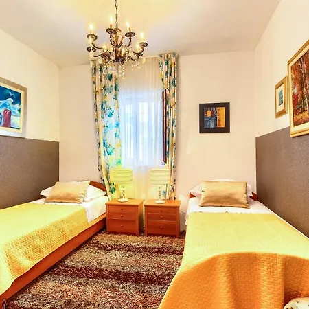 Family Friendly Seaside - 2010 Apartment Rogoznica (Sibenik-Knin)