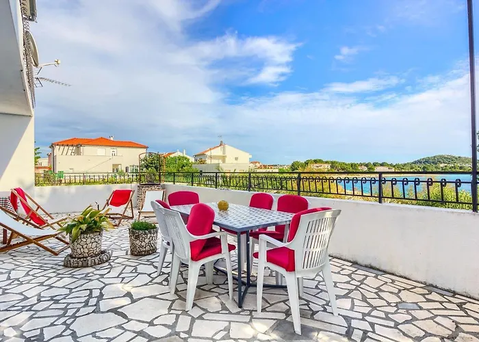 Apartman Family Friendly Seaside - 2010 *