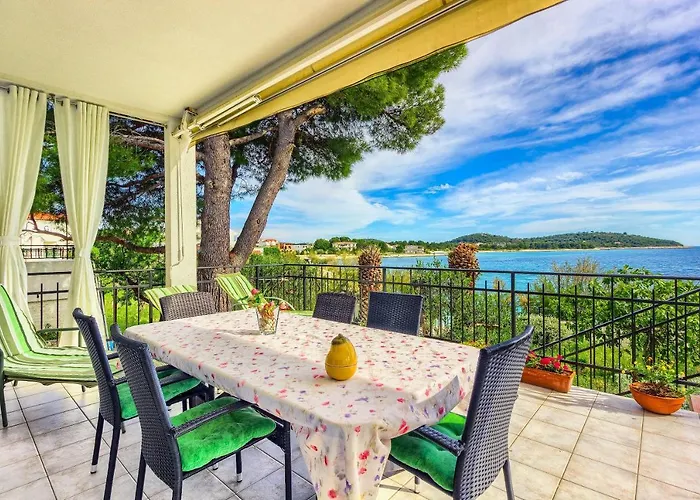 Apartman Family Friendly Seaside - 2010 Rogoznica (Sibenik-Knin)